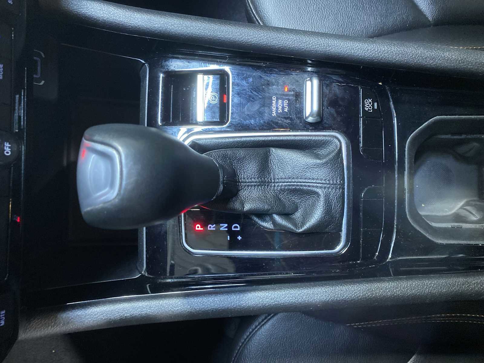 Used 2024 Jeep Compass Limited AWD/4WD image 17