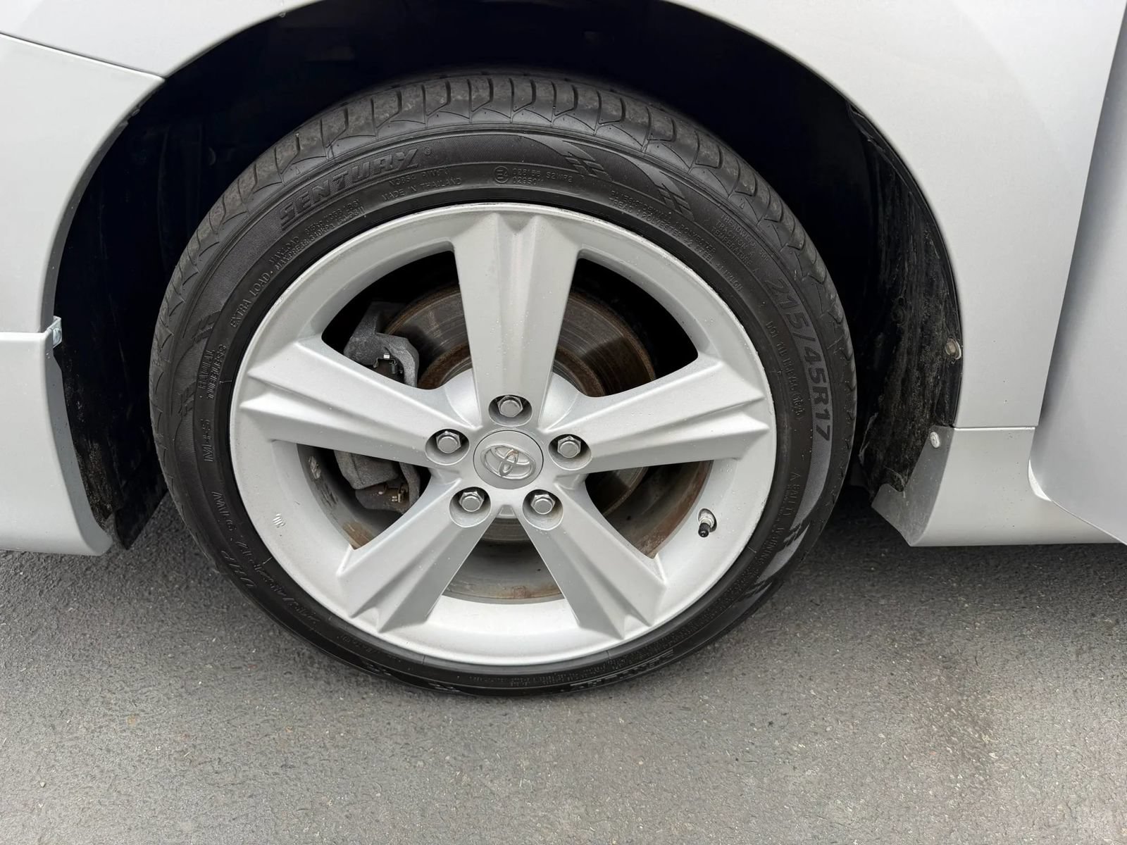 Used 2009 Toyota Matrix S FWD image 23