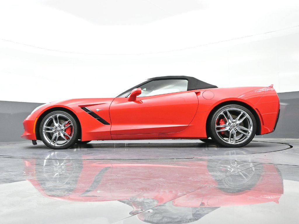 Used 2015 Chevrolet Corvette Stingray Convertible w/ 2LT Preferred Equipment Group RWD image 23