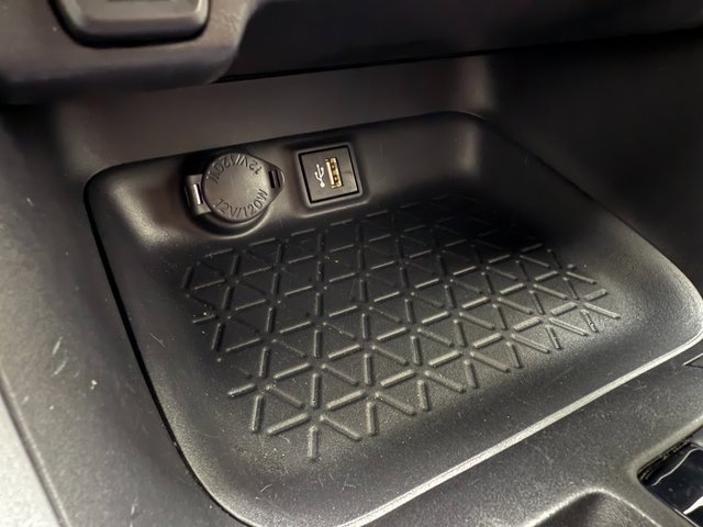 Used 2024 Toyota RAV4 SE image 19