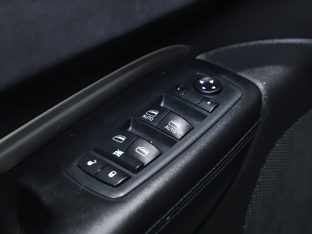 Used 2020 Dodge Durango SXT AWD/4WD image 17