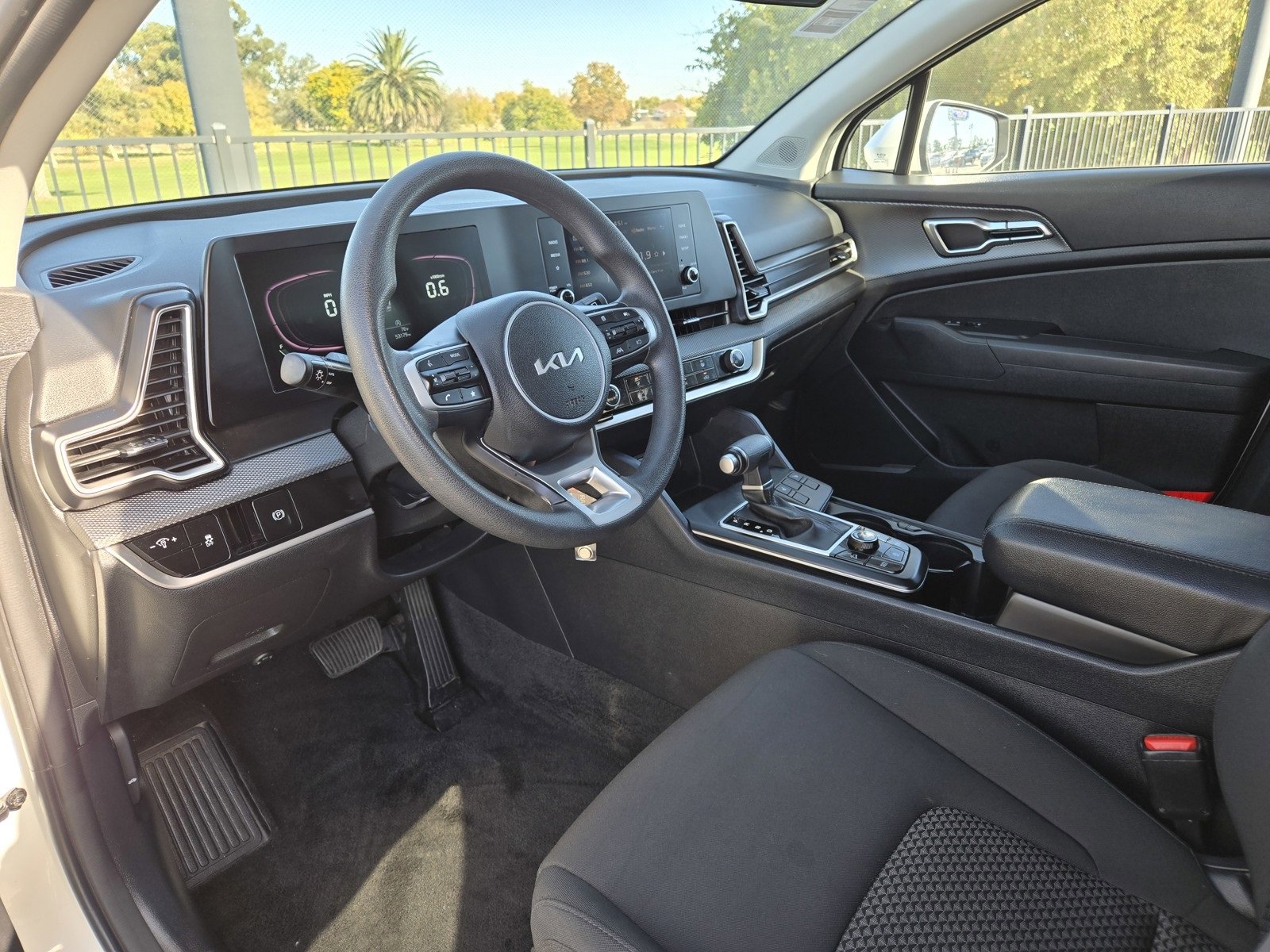 Used 2024 Kia Sportage LX image 12