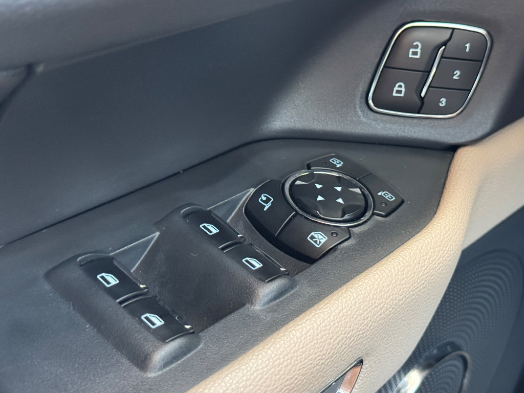 Used 2024 Ford Expedition Limited AWD/4WD image 23