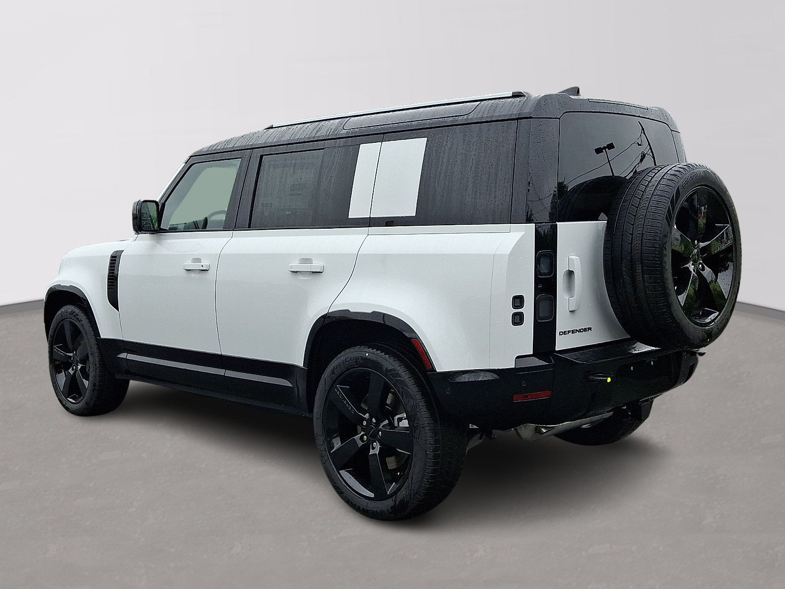 New 2026 Land Rover Defender 110 X-Dynamic SE AWD/4WD image 4