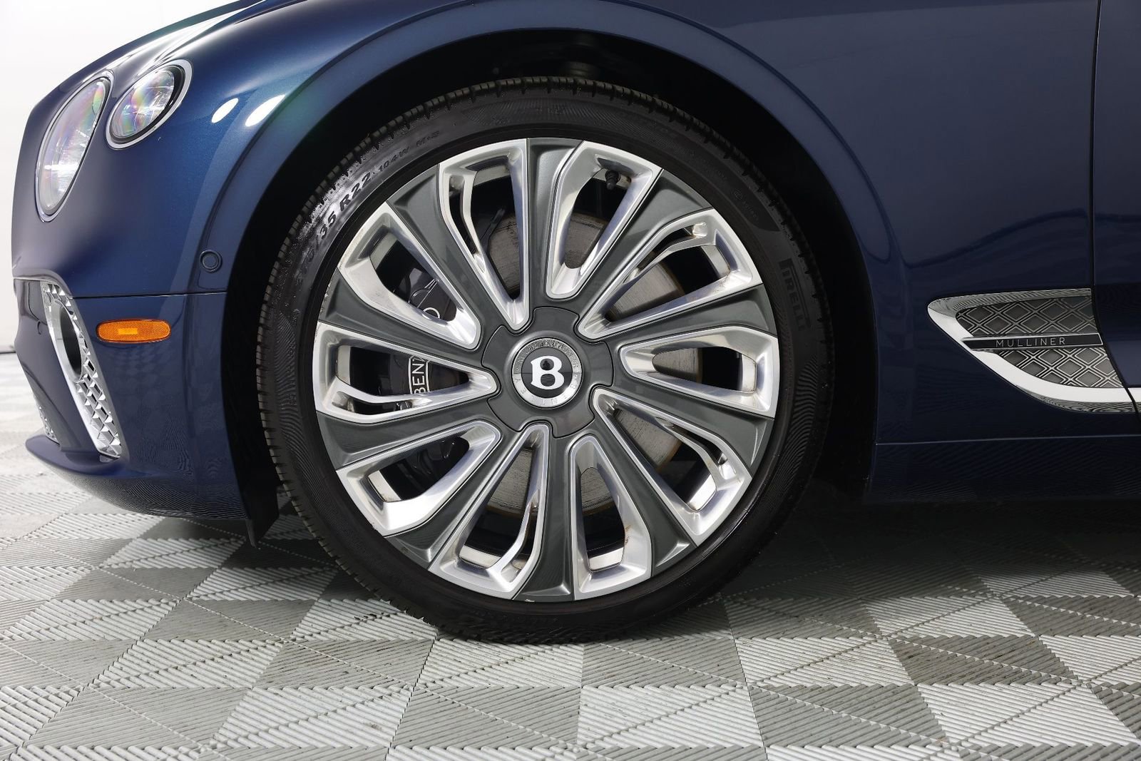 Used 2024 Bentley Continental GT Mulliner AWD/4WD image 6