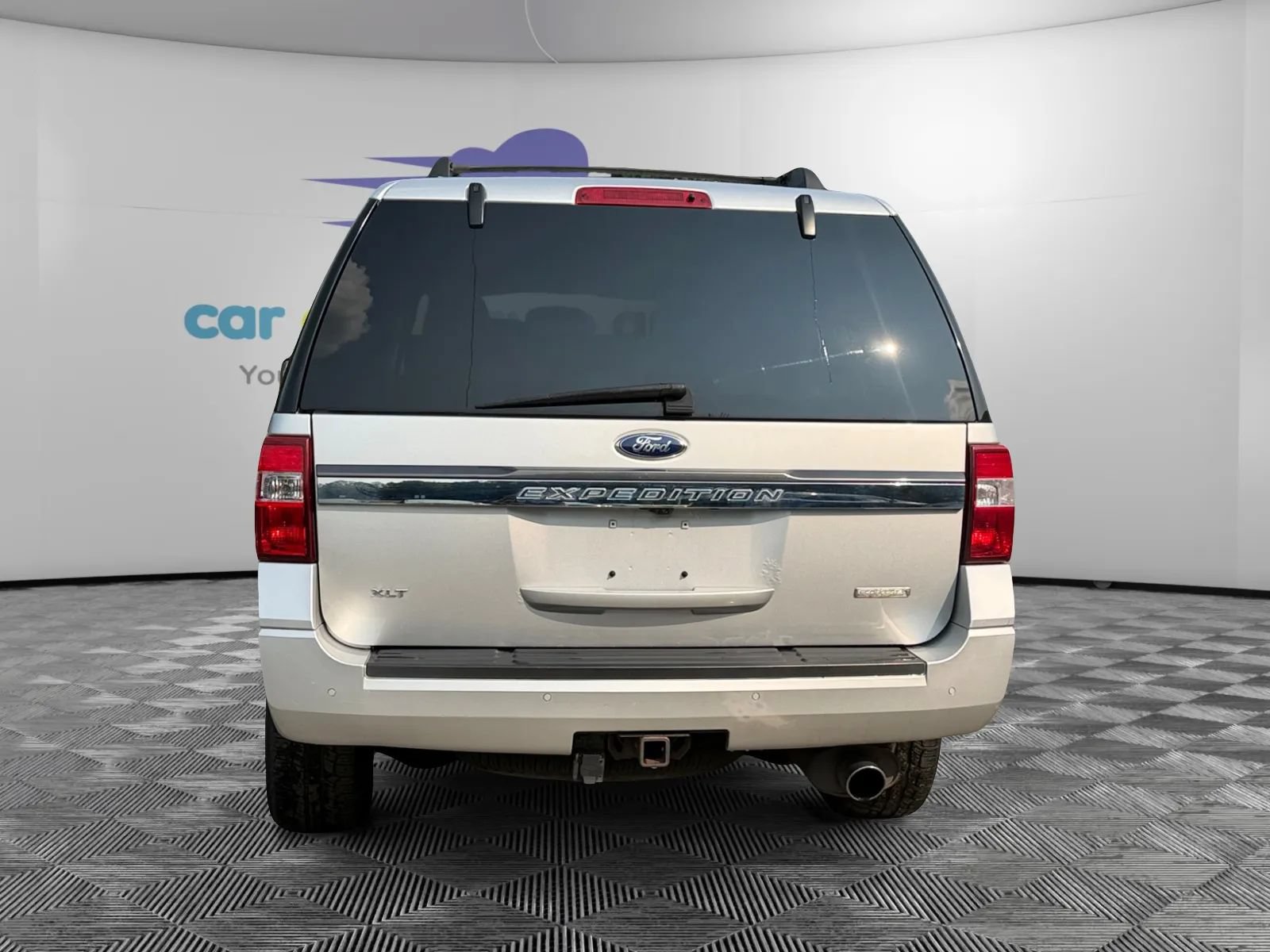 Used 2015 Ford Expedition XLT AWD/4WD image 4