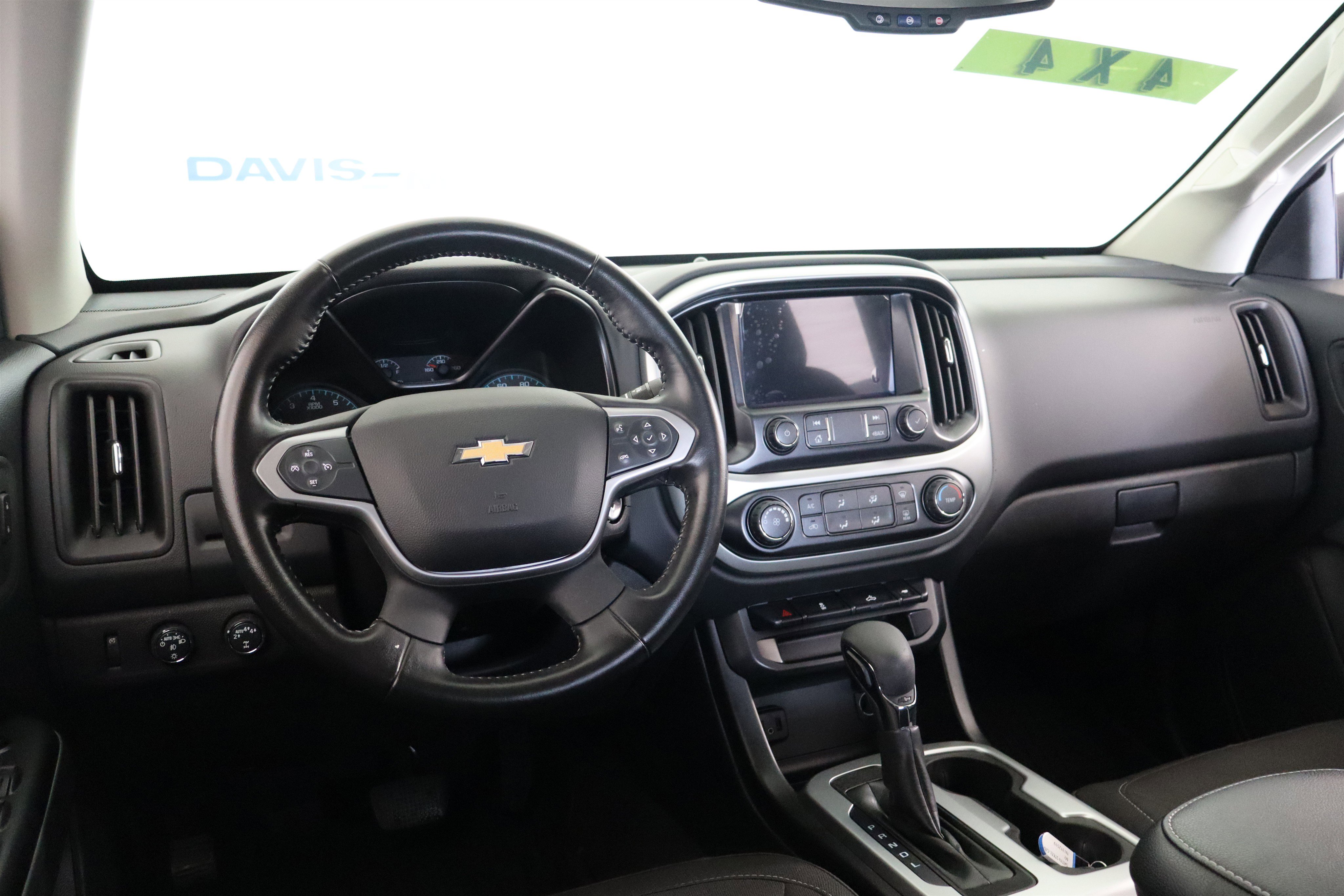 Used 2022 Chevrolet Colorado LT w/ LT Convenience Package image 16