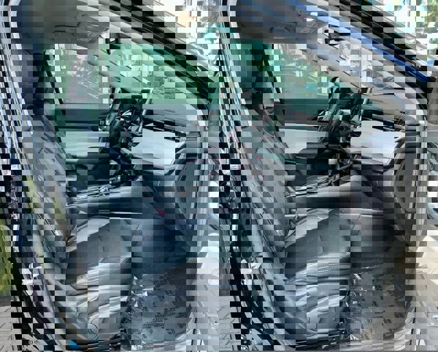 Used 2022 Jeep Compass Limited image 15