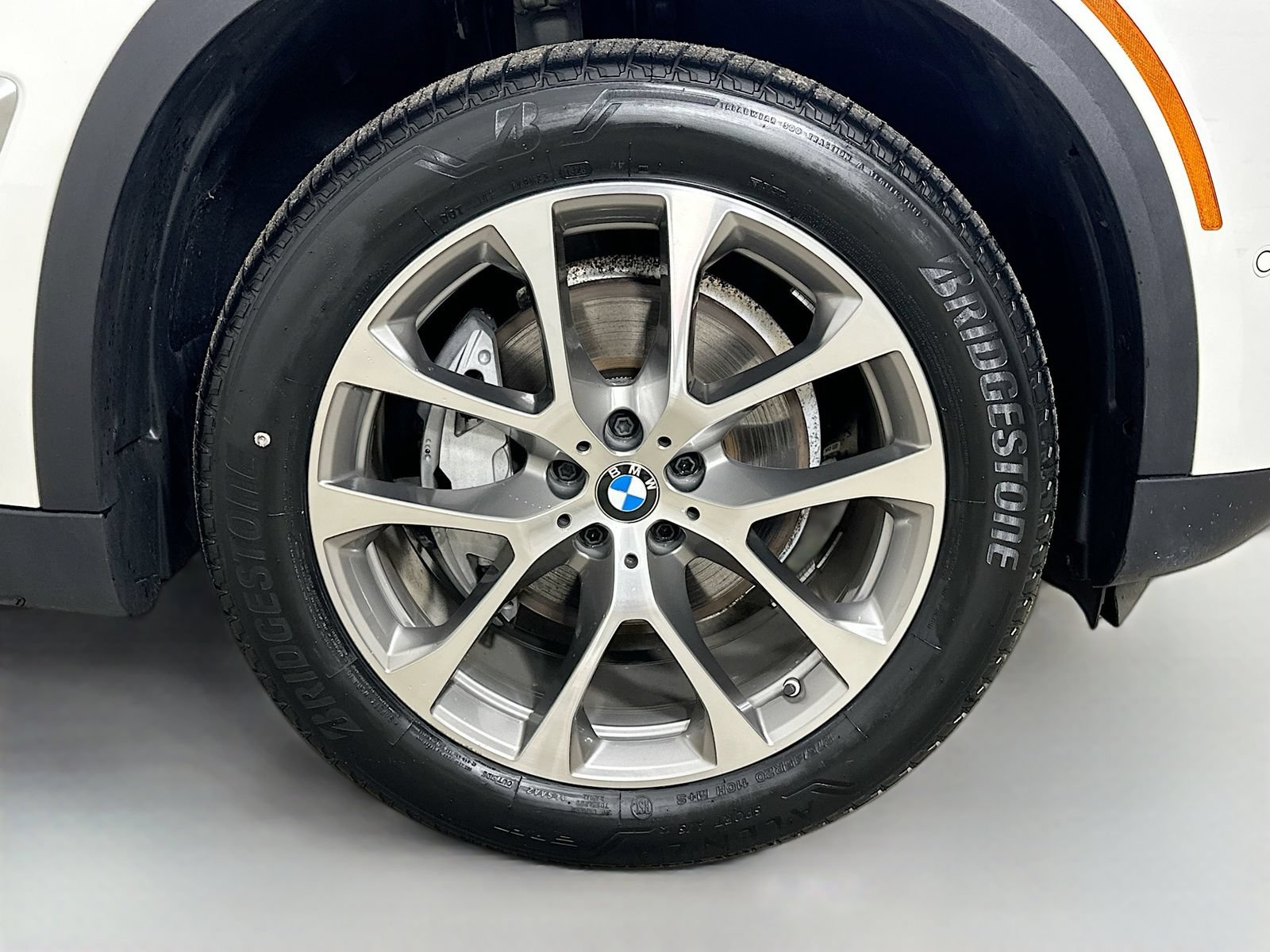 Used 2024 BMW X5 xDrive40i w/ Parking Assistance Package AWD/4WD image 10