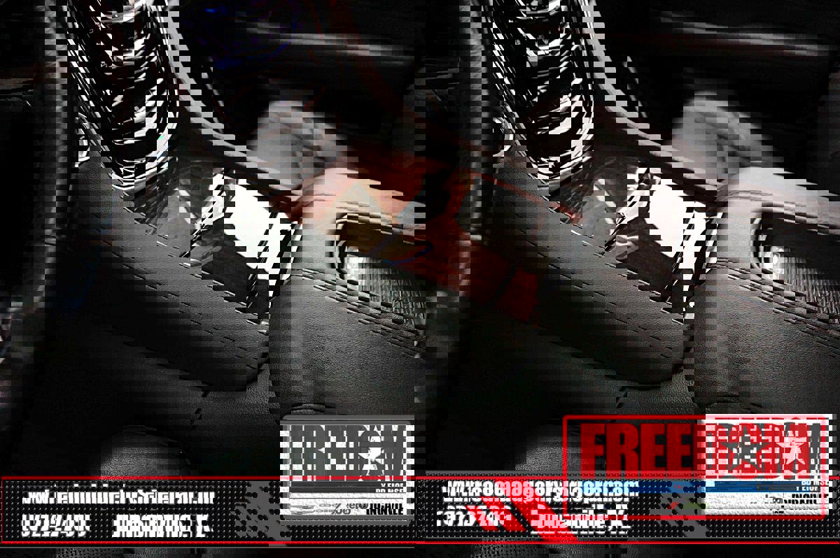 Used 2019 Cadillac Escalade Luxury AWD/4WD image 35