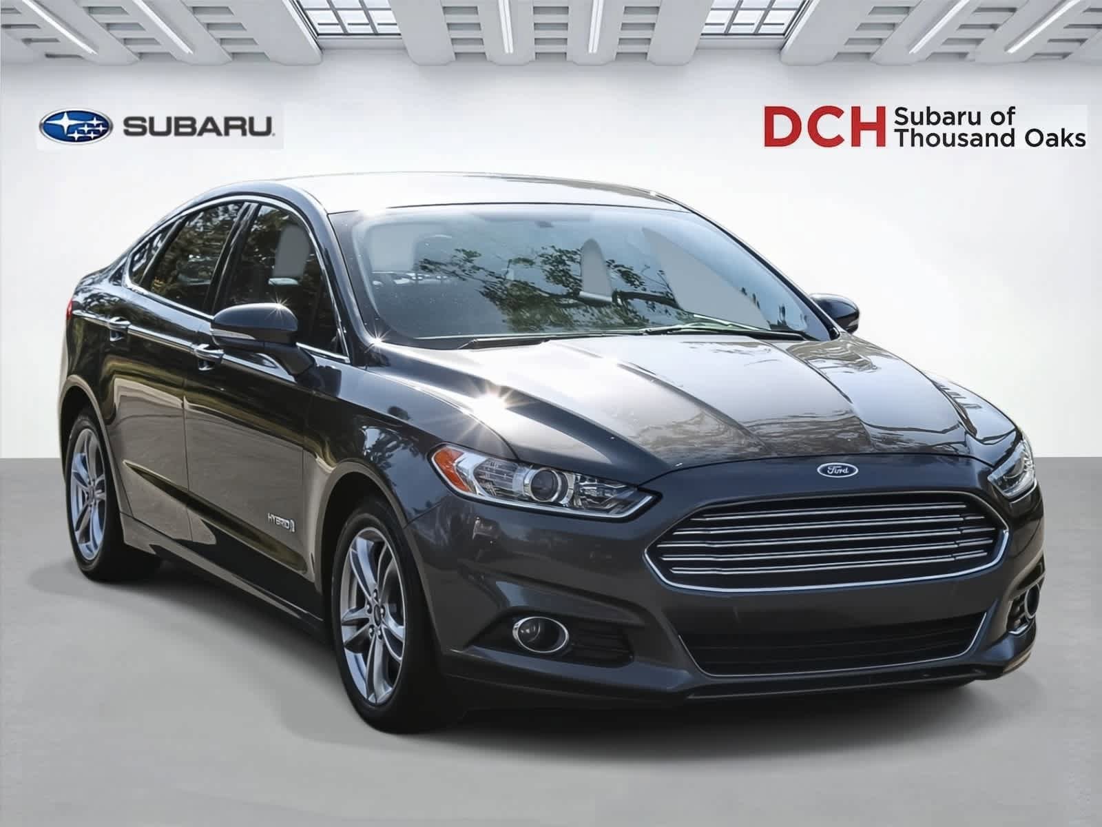 Used 2015 Ford Fusion Titanium FWD image 3