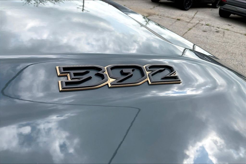 Used 2024 Jeep Wrangler Unlimited Rubicon 392 image 33