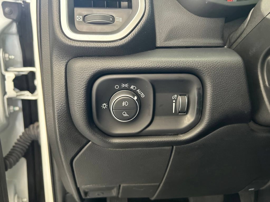 Used 2024 RAM 3500 Big Horn AWD/4WD image 44