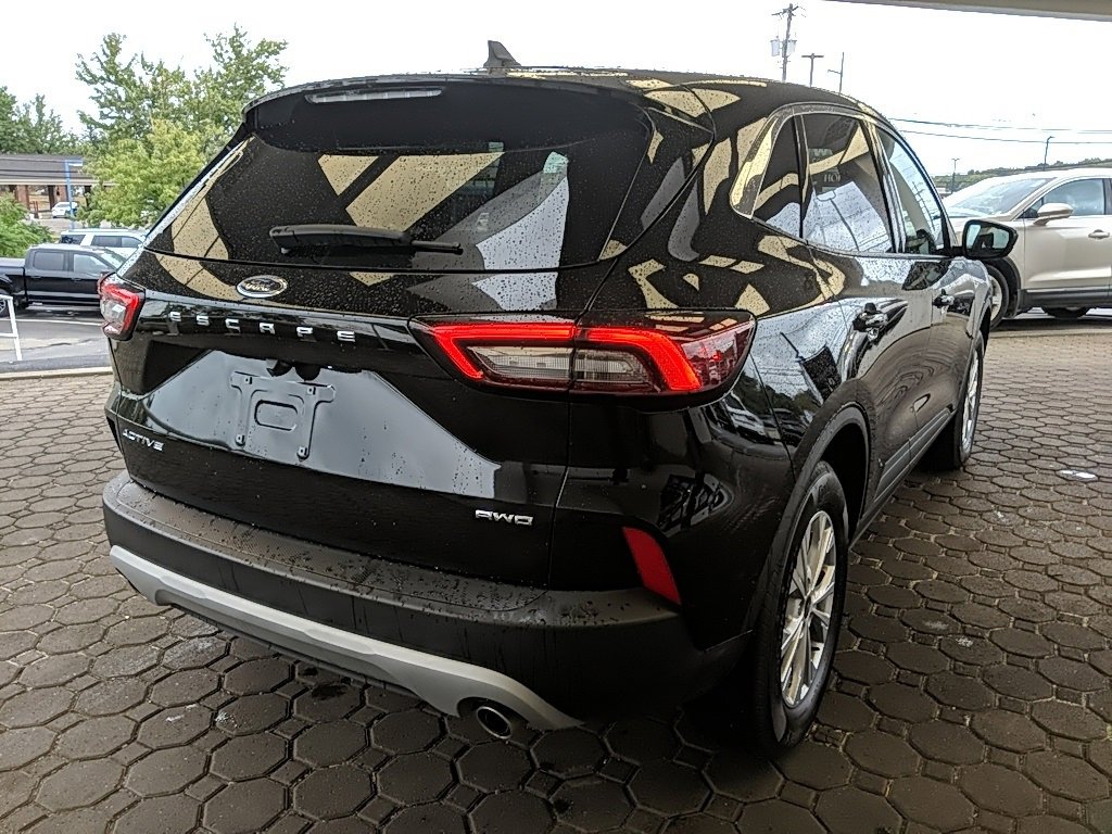 Certified 2024 Ford Escape Active image 5