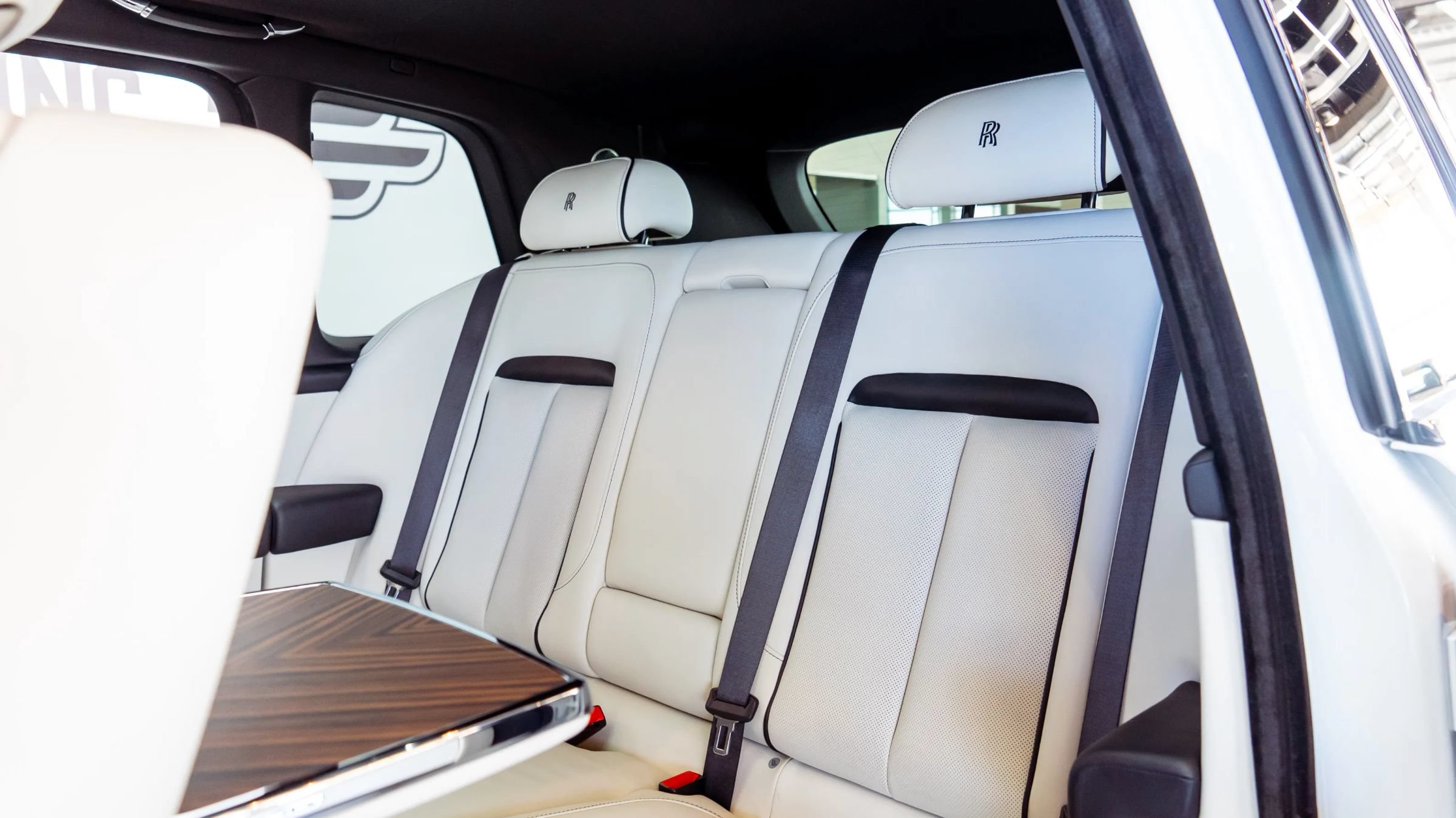Used 2019 Rolls-Royce Cullinan AWD/4WD image 30