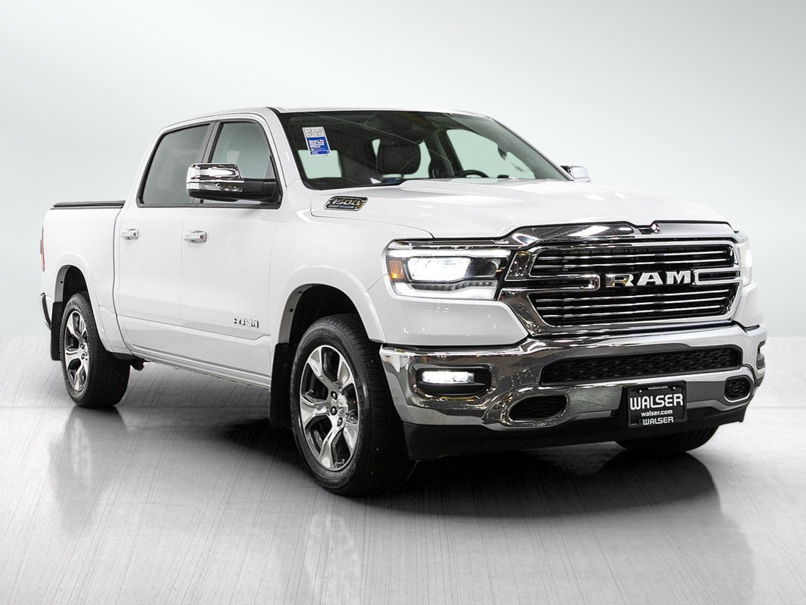 Used 2022 RAM 1500 Laramie AWD/4WD image 8