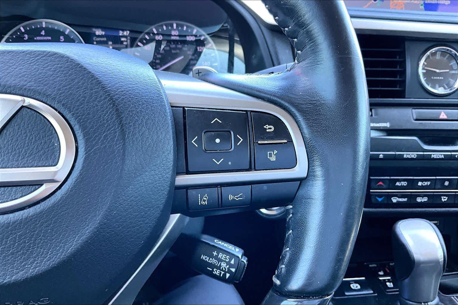 Used 2020 Lexus RX 350 FWD w/ Luxury Package image 25