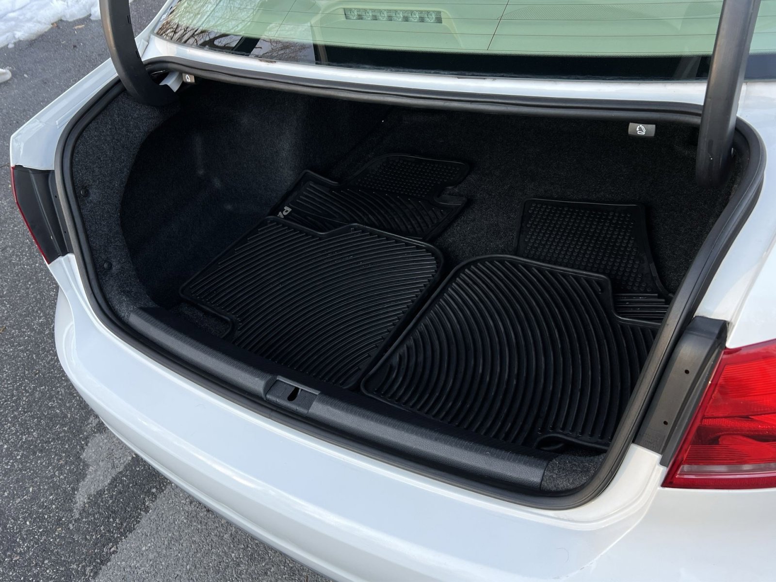 Used 2013 Volkswagen Passat 2.5 SE image 24