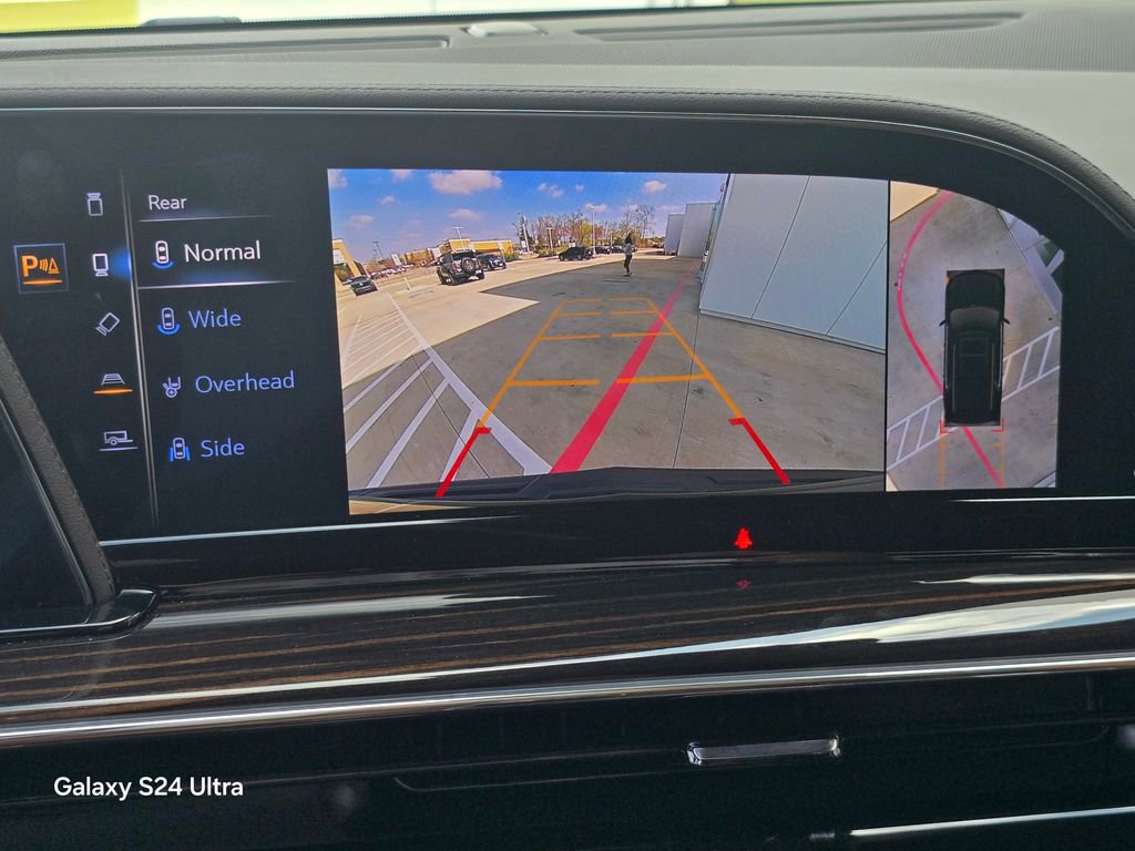 Used 2024 Cadillac Escalade Premium Luxury image 30