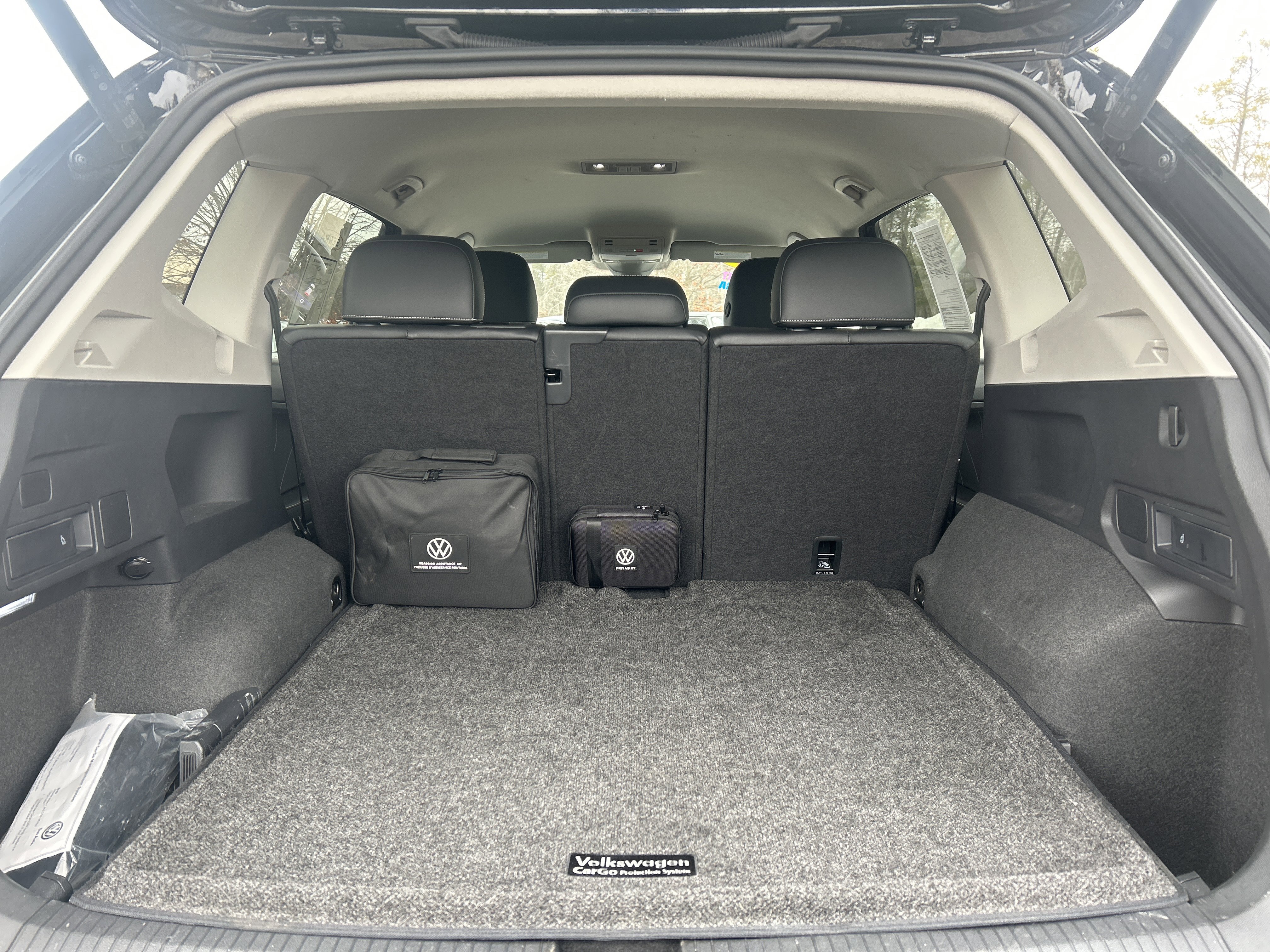 Used 2024 Volkswagen Tiguan SE image 9