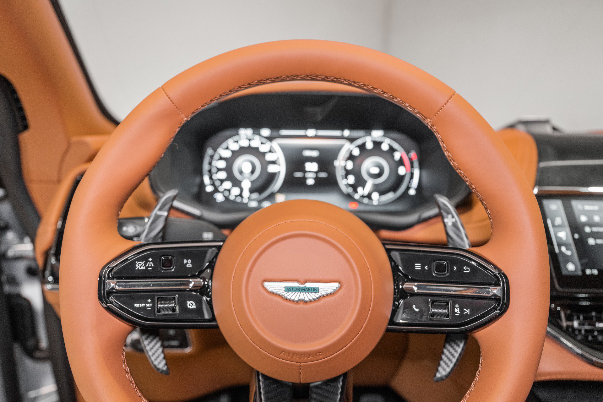 New 2026 Aston Martin DBX 707 AWD/4WD image 10