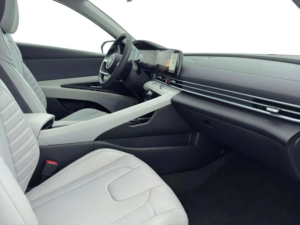 New 2026 Hyundai Elantra Limited FWD image 17