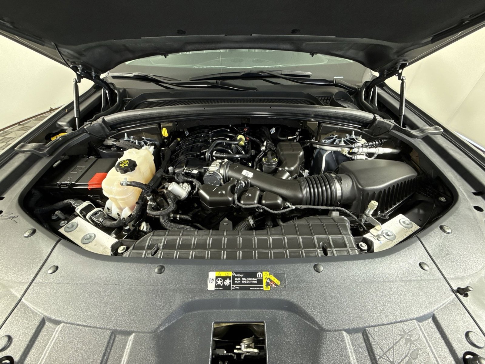 Used 2023 Jeep Grand Cherokee Limited w/ Black Appearance Package image 27