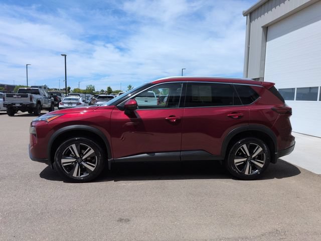 Used 2025 Nissan Rogue SL AWD/4WD image 6