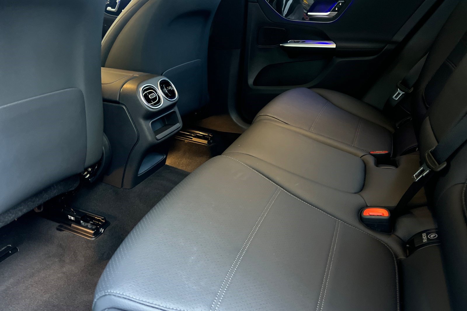 Certified 2025 Mercedes-Benz GLC 350e 4MATIC image 26