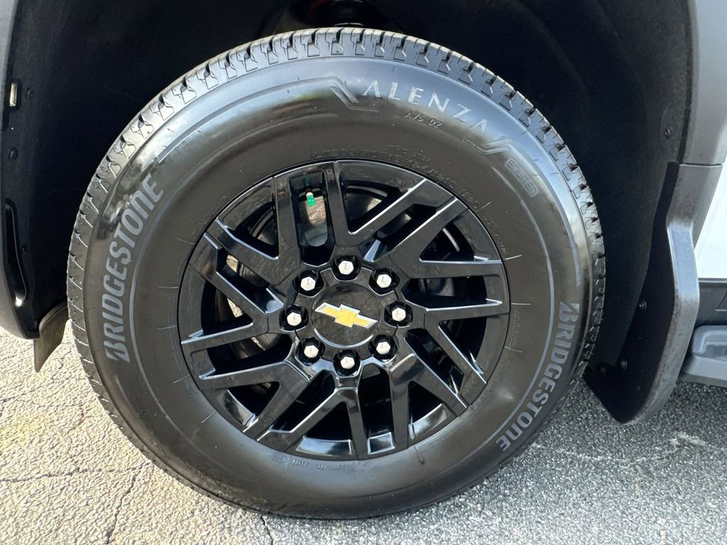 Used 2025 Chevrolet Silverado EV LT image 12