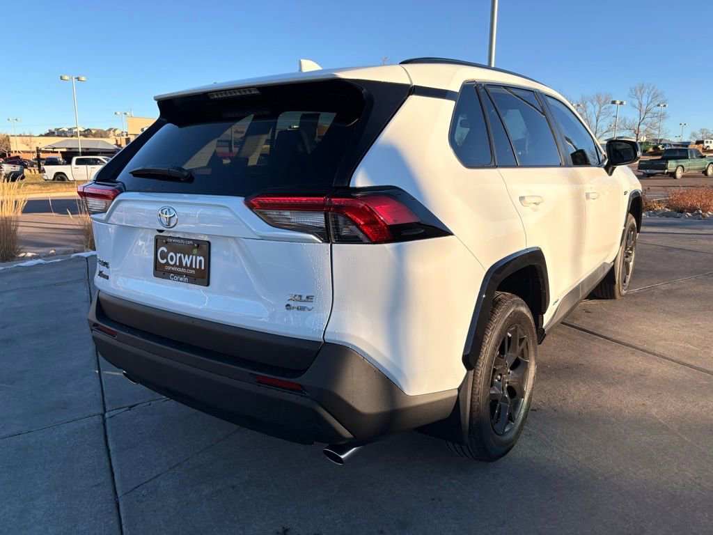 Used 2025 Toyota RAV4 XLE image 7