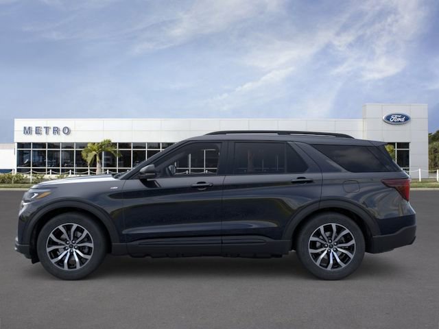 New 2026 Ford Explorer ST-Line w/ Premium Package RWD image 3