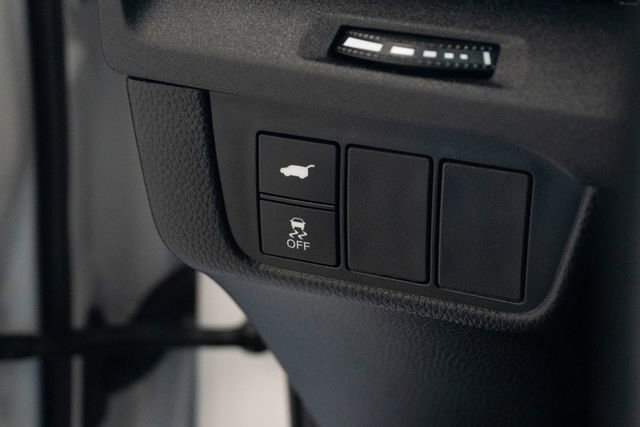 Used 2025 Honda CR-V Sport-L image 15