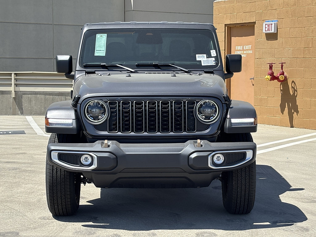 New 2026 Jeep Gladiator Sport AWD/4WD image 8