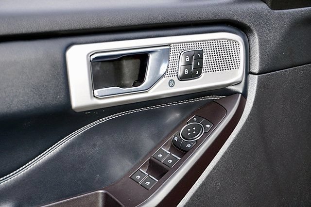 Used 2020 Ford Explorer Limited RWD image 26