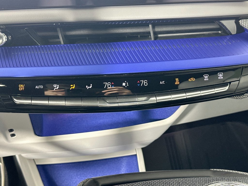 New 2027 Cadillac Optiq Premium Luxury w/ LPO, Floor Liner Package AWD/4WD image 19