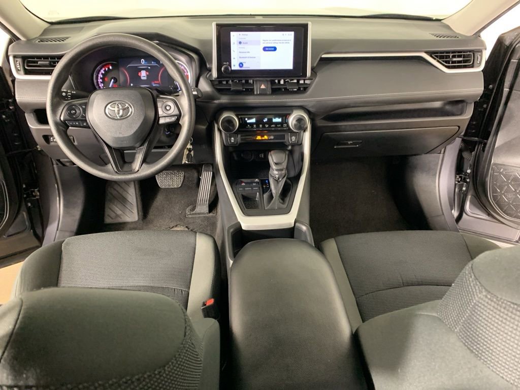 Used 2024 Toyota RAV4 LE image 33