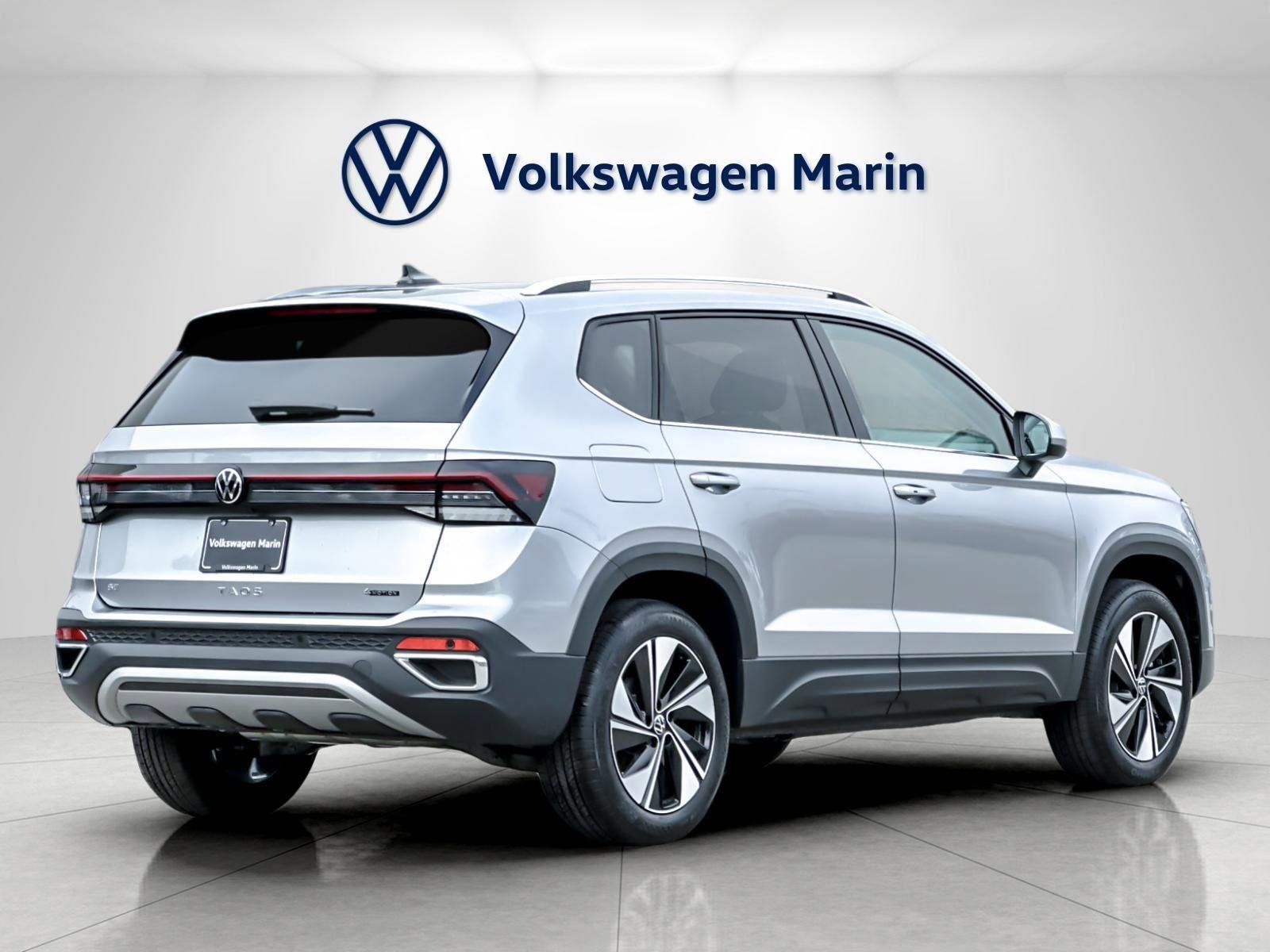 New 2026 Volkswagen Taos SE image 5
