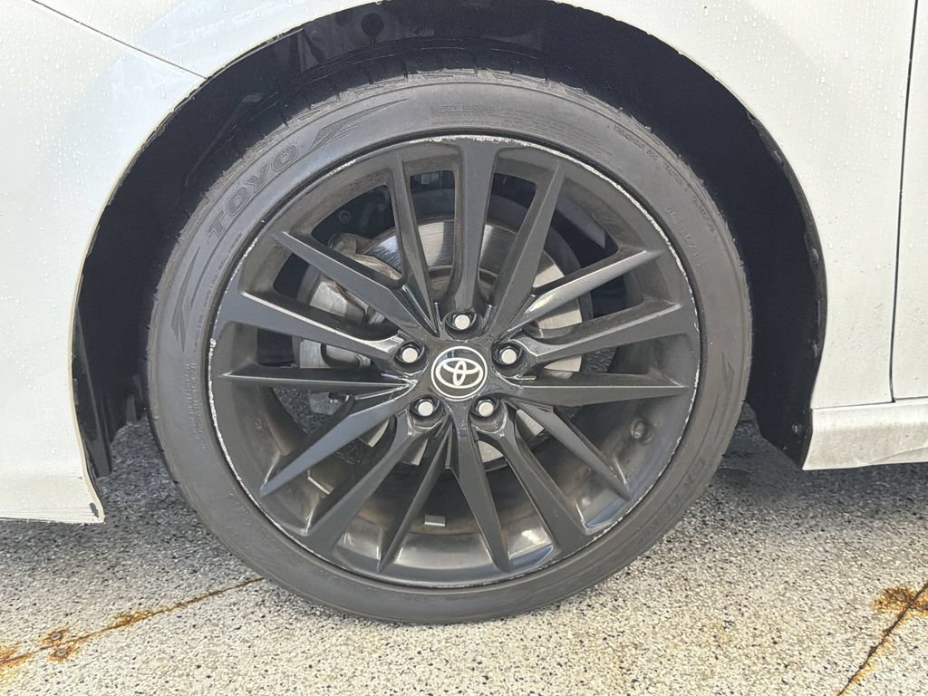 Used 2023 Toyota Camry XSE FWD image 2