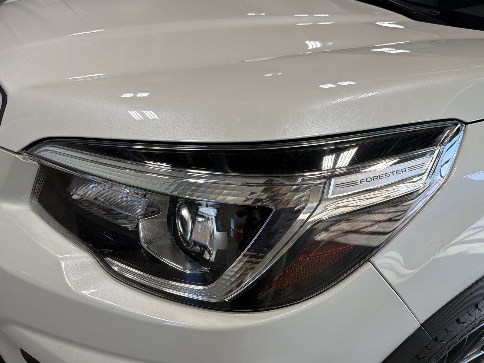 Used 2020 Subaru Forester Premium AWD/4WD image 10