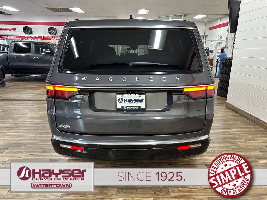 Used 2024 Jeep Wagoneer 4WD image 4