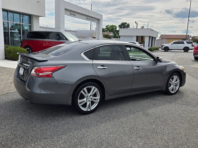 Used 2015 Nissan Altima 3.5 SL FWD image 14