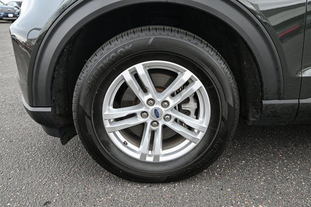 Certified 2023 Ford Explorer XLT w/ Equipment Group 202A image 12