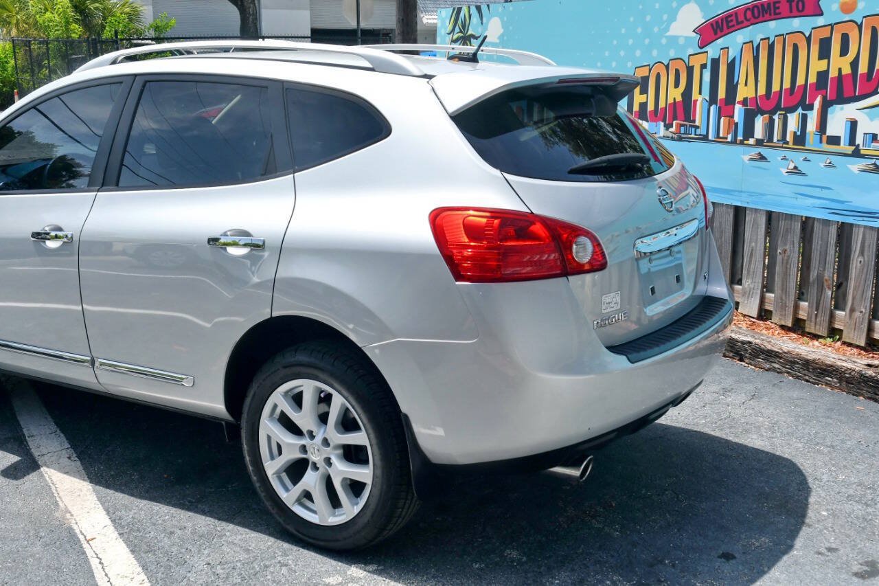 Used 2013 Nissan Rogue SL FWD image 10