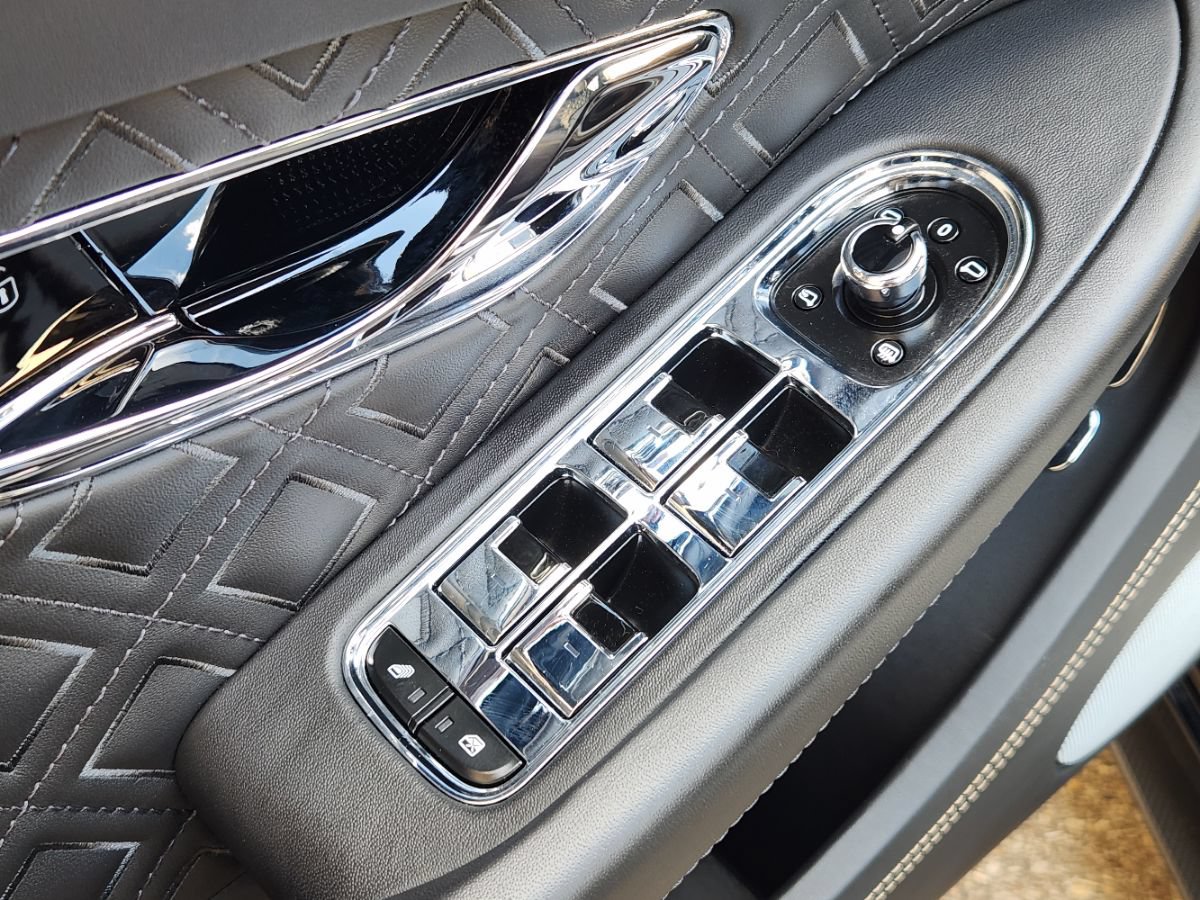 Used 2022 Bentley Continental GT AWD/4WD image 54