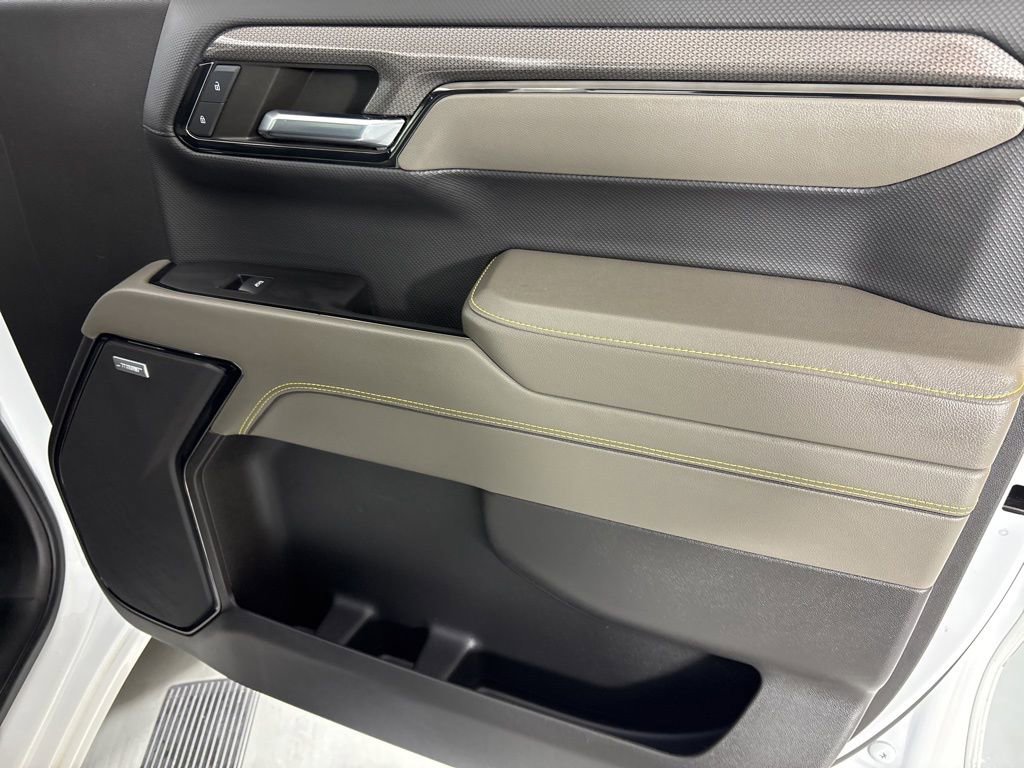 Used 2024 Chevrolet Silverado 1500 ZR2 w/ Technology Package image 22