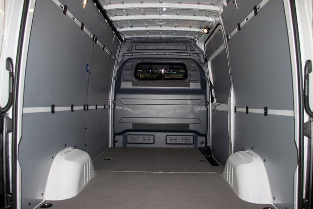 Used 2024 Mercedes-Benz Sprinter 2500 image 4