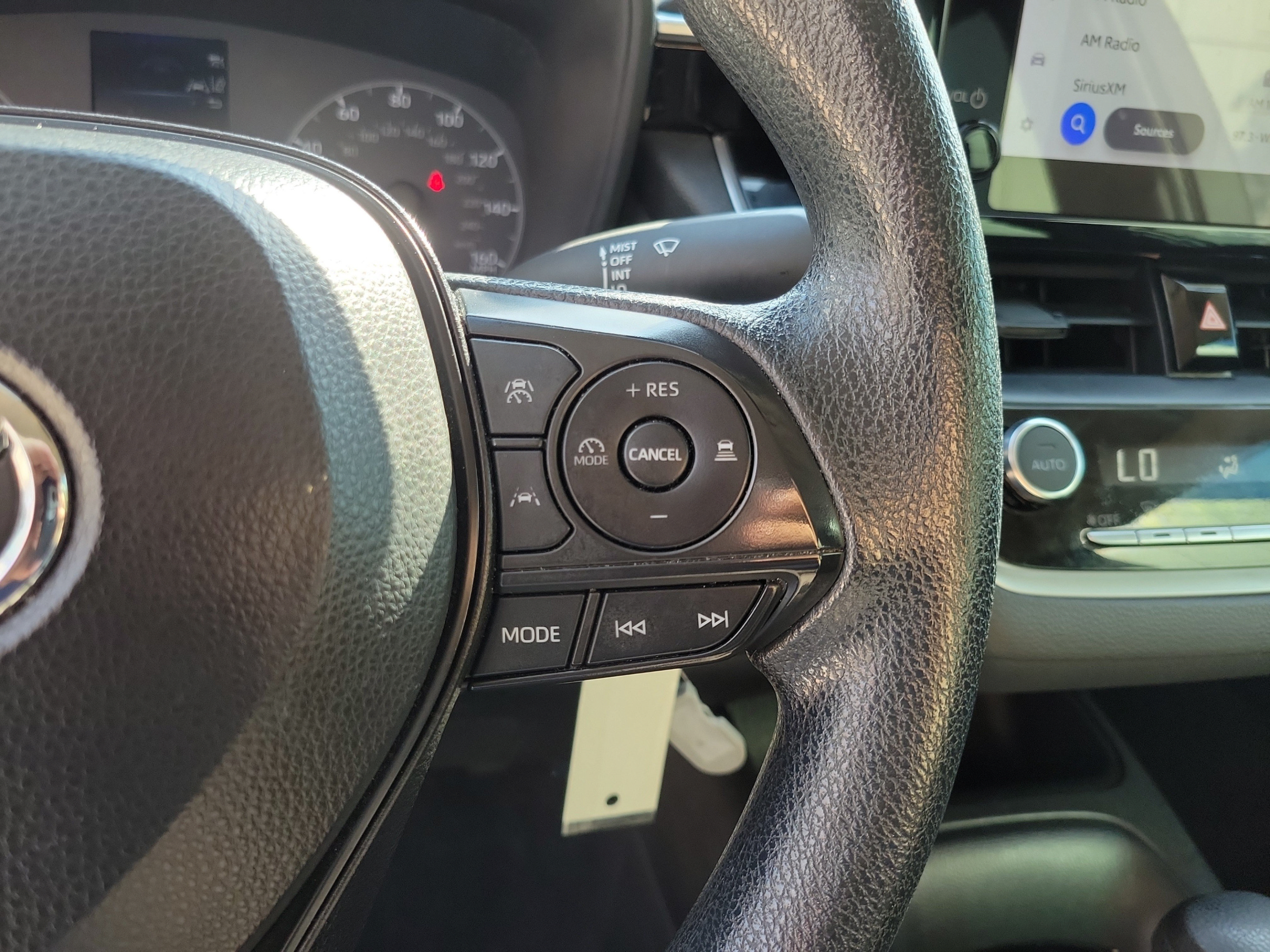 Used 2024 Toyota Corolla LE FWD image 20
