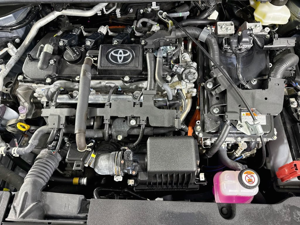 Certified 2025 Toyota Corolla LE AWD/4WD image 31