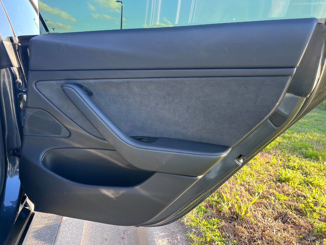 Used 2020 Tesla Model 3 Long Range image 34